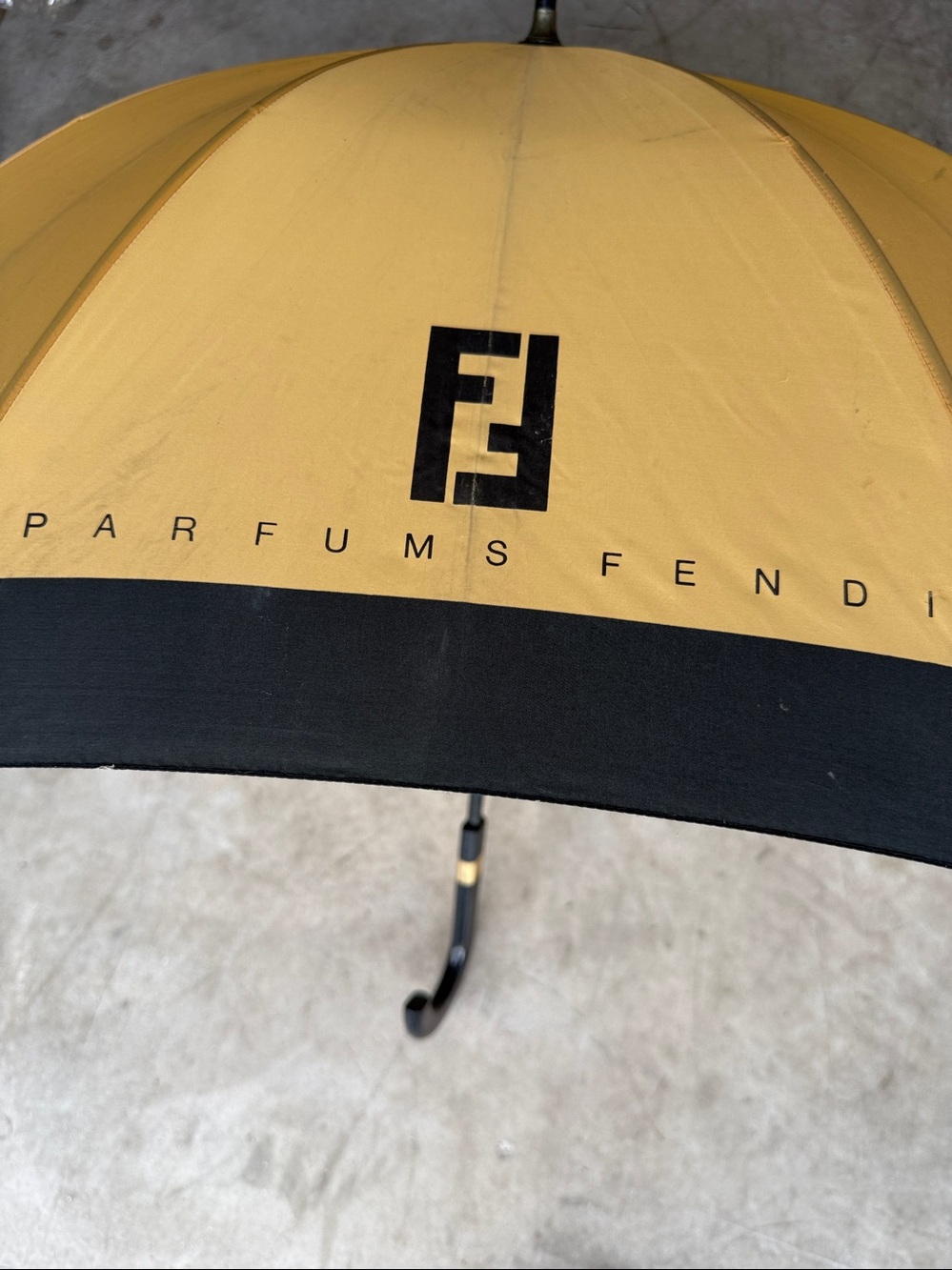 Fendi Umbrella - Picture 2 of 6